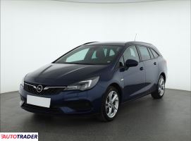 Opel Astra 2019 1.2 143 KM