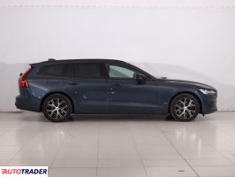 Volvo V60 2023 2.0 160 KM