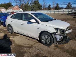 Hyundai IONIQ Hybrid 2020 1