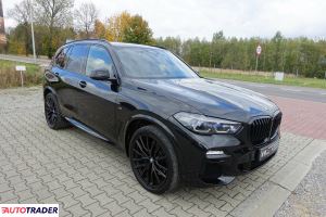 BMW X5 2021 3.0 286 KM
