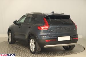 Volvo XC40 2021 1.5 160 KM