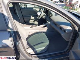 Hyundai Elantra 2025 2