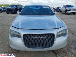 Chrysler 300C 2021 3