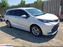 Toyota Sienna - zobacz ofertę