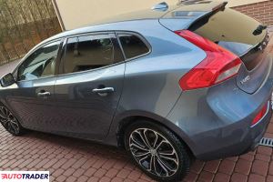 Volvo V40 2012 1.6 150 KM