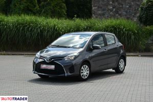 Toyota Yaris 2014 1.4 90 KM