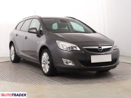 Opel Astra 2011 1.4 99 KM