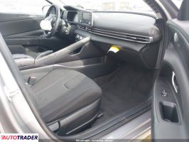 Hyundai Elantra 2025 2