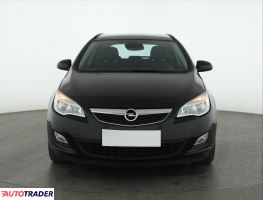 Opel Astra 2012 1.4 138 KM