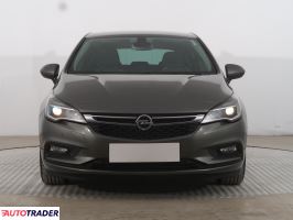 Opel Astra 2018 1.4 123 KM