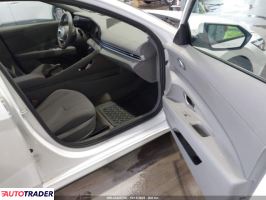 Hyundai Elantra 2024 2