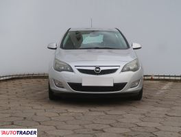 Opel Astra 2012 1.7 108 KM