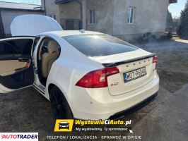 Volvo S60 2017 2.0 245 KM