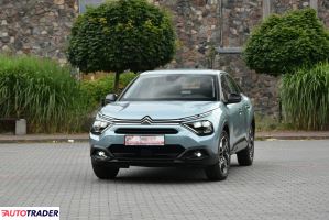 Citroen C4 2022 1.2 130 KM