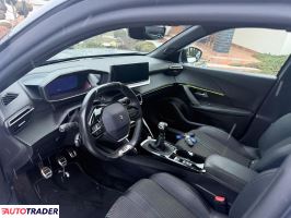 Peugeot 2008 2021 1.2 130 KM