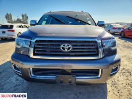 Toyota Sequoia 2022 5