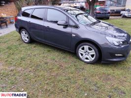 Opel Astra 2014 1.4 120 KM