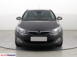 Opel Astra 2011 1.4 118 KM