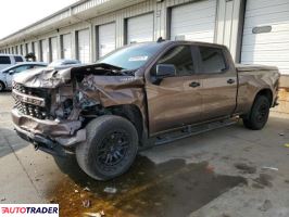 Chevrolet Silverado 2019 4