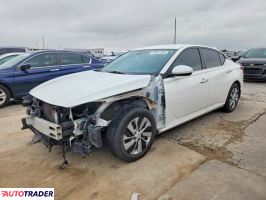 Nissan Altima - zobacz ofertę