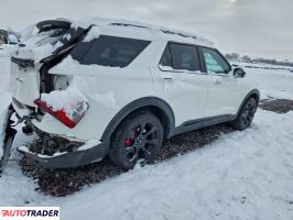 Ford Explorer 2022 3