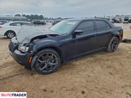 Chrysler 300C 2022 3