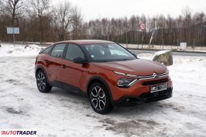 Citroen C4 2023 1.4 136 KM