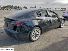 Tesla Model 3 2022