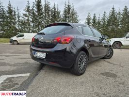 Opel Astra 2010 1.6 116 KM
