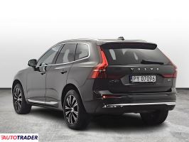 Volvo XC60 2022 2.0 235 KM