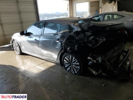 Nissan Altima 2025 2