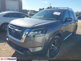 Nissan Pathfinder 2023 3