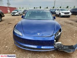 Tesla Model 3 2024