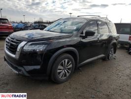 Nissan Pathfinder 2022 3