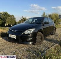 Hyundai i30 2011 1.6 90 KM