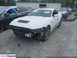 Ford Mustang 2025 5