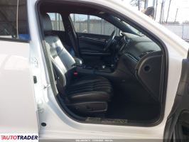 Chrysler 300C 2023 3