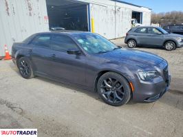 Chrysler 300C 2020 3