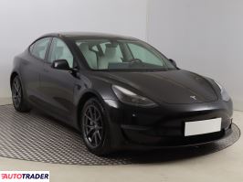 Tesla Model 3 - zobacz ofertę