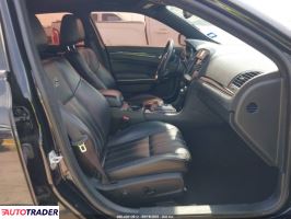 Chrysler 300C 2022 3