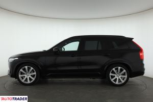 Volvo XC90 2019 2.0 231 KM
