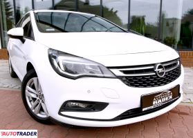 Opel Astra 2018 1.6 136 KM