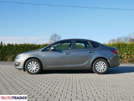 Opel Astra 2018 1.6 115 KM
