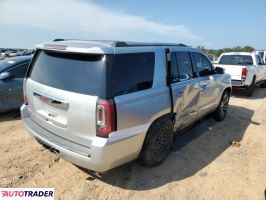 GMC Yukon 2019 6