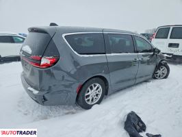 Chrysler Pacifica 2025 3