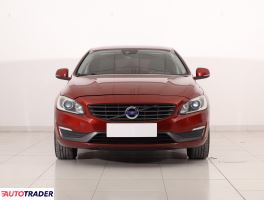 Volvo V60 2015 2.0 178 KM