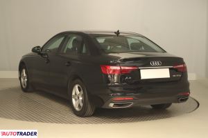Audi A4 2022 2.0 147 KM