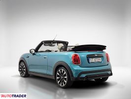 Mini Cooper 2023 1.5 136 KM