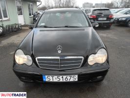 Mercedes Pozostałe 2002 2.1 115 KM