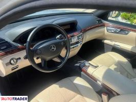 Mercedes S-klasa 2007 3.0 235 KM